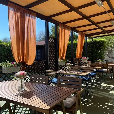 לינה וארוחת בוקר Smit House
