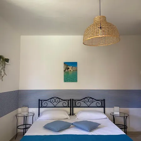 Bed and breakfast Smit House